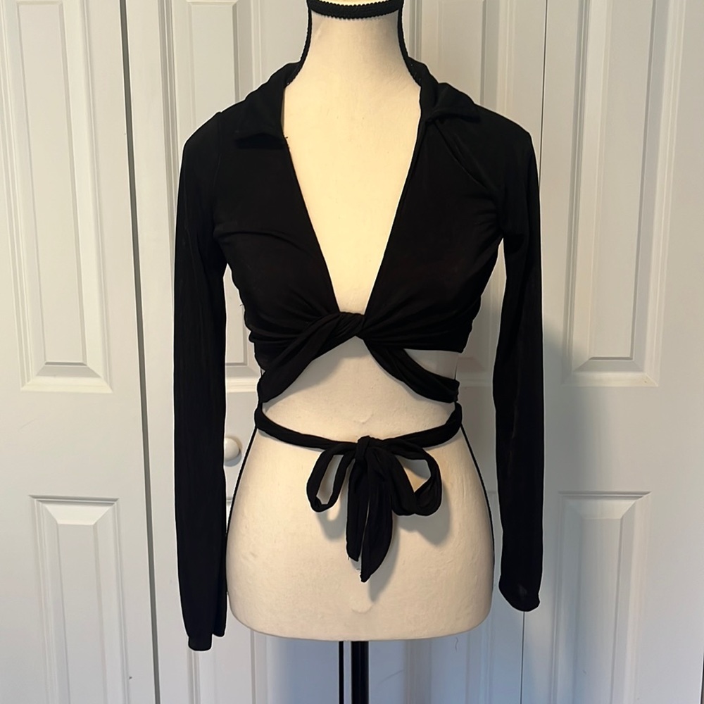 Pacsun crop black wrap long sleeve size small with tie